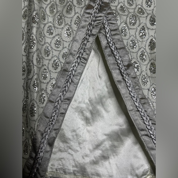 💎 NWT! Silver Glitter Skirt - Picture 5 of 8